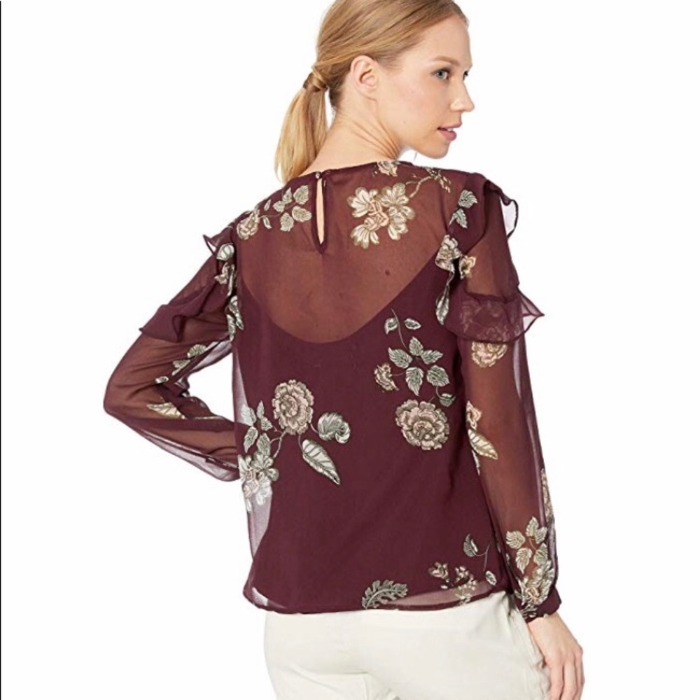 BB Dakota
Coming Up Roses Ruffle Top - Picture 3 of 5